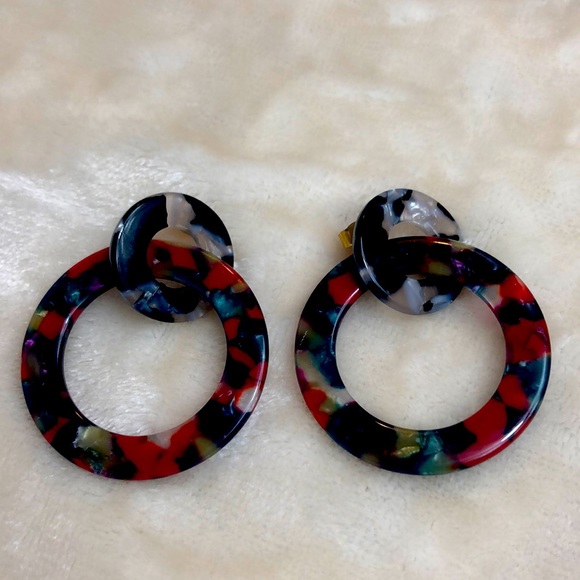 Ambiance Acrylic Hoop Earrings - Picture 1 of 4
